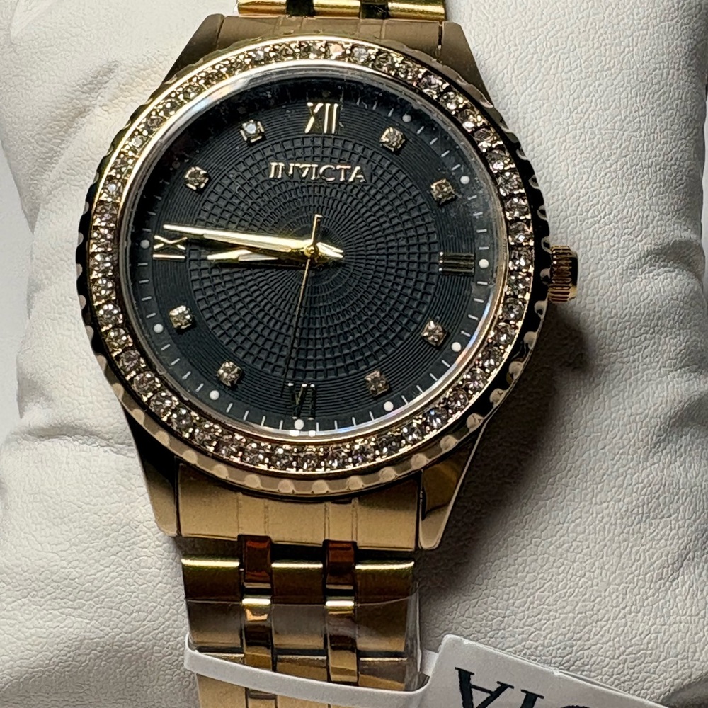Brand New in the box 🔥🔥🔥Invicta Women’s Watch Gold Timepiece with waterproof. - Picture 3 of 12